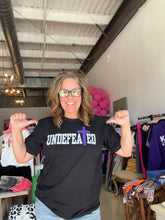Load image into Gallery viewer, Short Sleeved UNDEFEATED -Willis Wildkats
