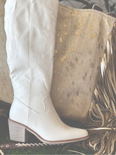 Load image into Gallery viewer, Pierre Wild West White Boots
